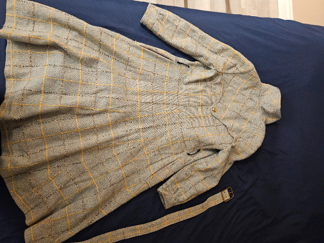Manteau vintage dans Femmes - Hauts et vêtements d'extérieur  à Lanaudière - Image 2