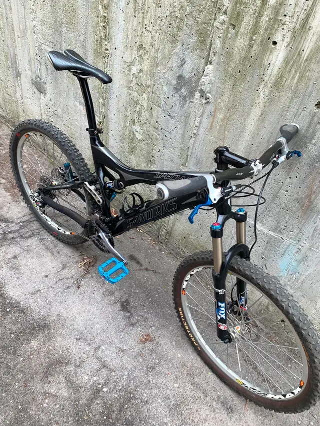 S-Works carbon fiber full suspended enduro bike like new tuned!62854395740545121