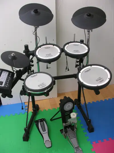 ROLAND TD-3 electronic drum kit, View more
