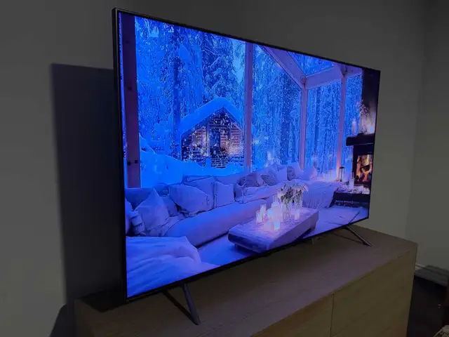 SAMSUNG 65" QLED TV in TVs in City of Toronto - Image 9