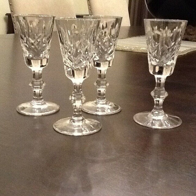 Cross and Olive Crystal parfait glasses never used Kitchen & Dining