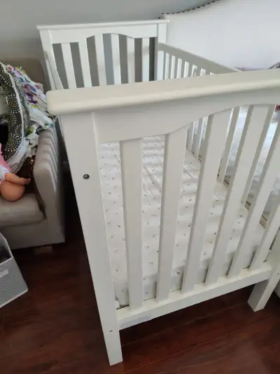 Pottery Barn White Crib (2018), View more