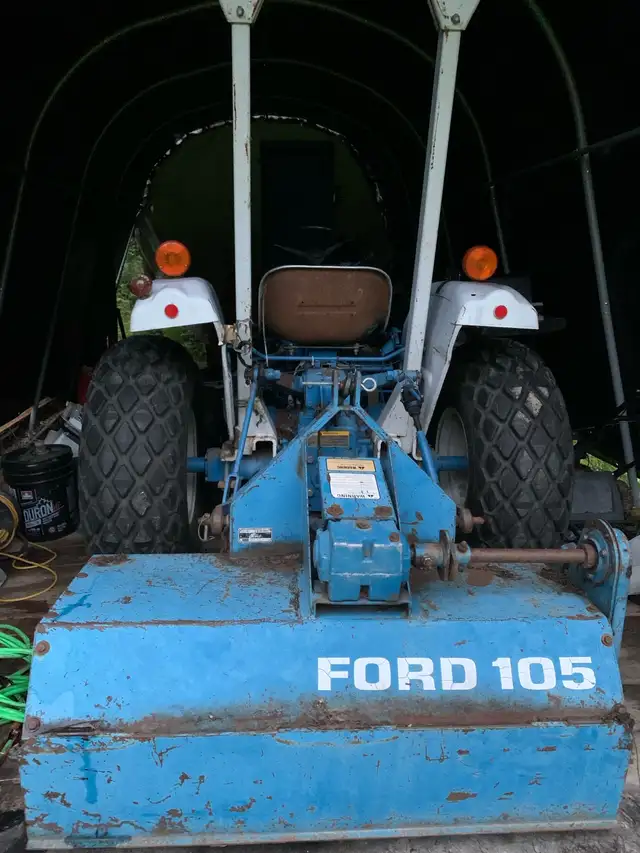 FORD 1900 Diesel Tractor Package in Other in Prince George - Image 5
