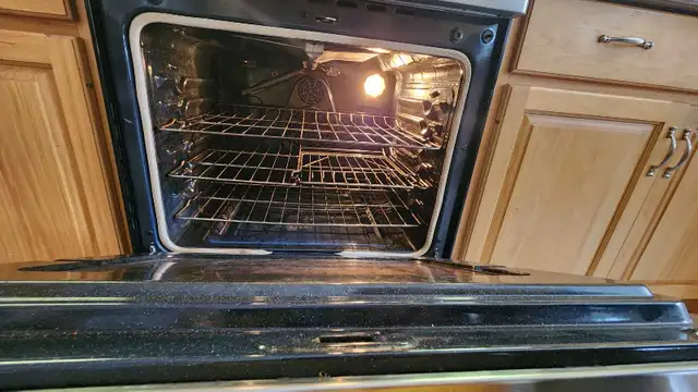 Samsung Gas Range in Stoves, Ovens & Ranges in Hamilton - Image 5