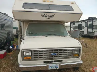 Good shape , needs engine rebuilt doesn't run . PRICED TO SELL LEAVING PROVINCE ASAP