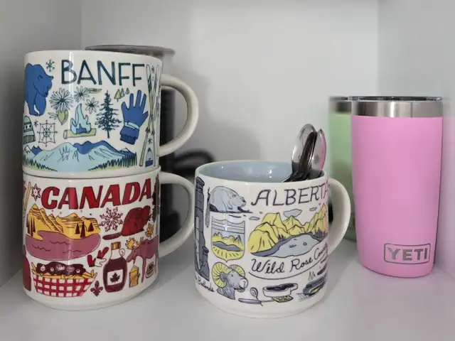 New luxury Canmore 2 bed vacation condo in Alberta in Canada - Image 11