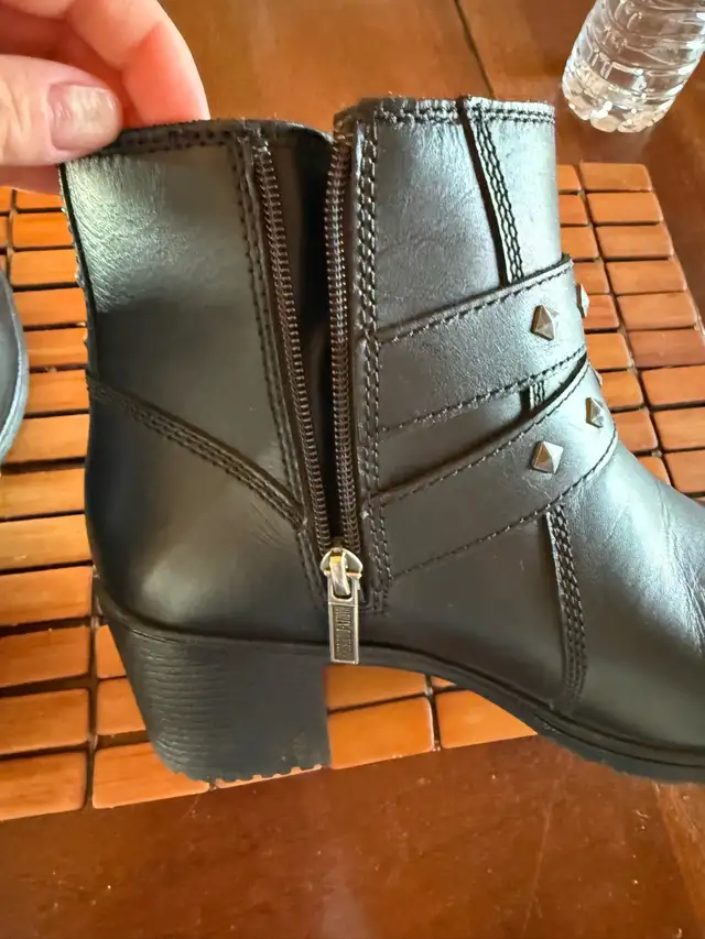 Women’s Harley Davidson boots in Women's - Shoes in St. Albert - Image 4