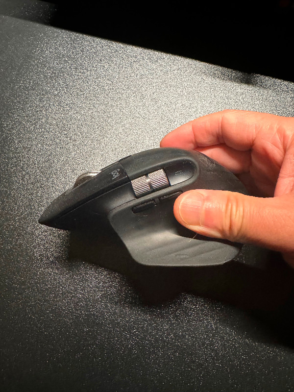 Logitech MX Master 3/3S - Wireless Performance Mouse in Mice, Keyboards & Webcams in Ottawa - Image 3