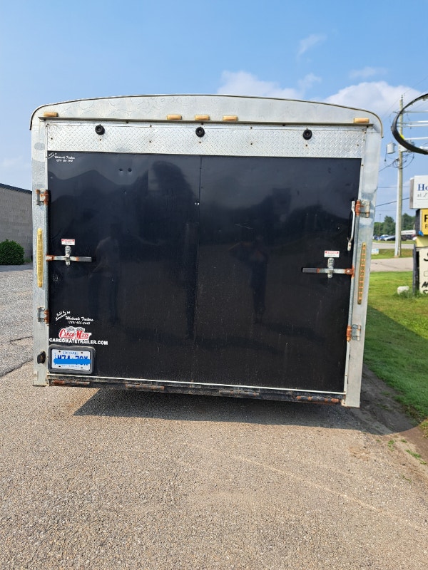 20FT TANDEM ENCLOSED TRAILER/CAR HAULER Cargo & Utility Trailers