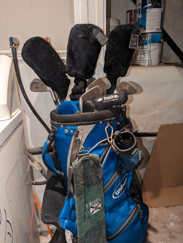 Wilson Golf bag and clubs in Golf in Hamilton - Image 2