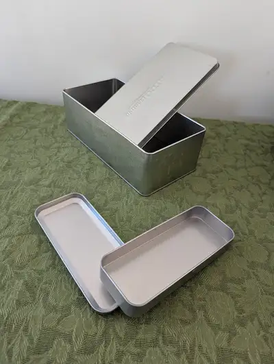 Shaped foam packing comes with - see all pictures. Take them both together for a total of only $3 ca...