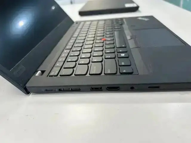 good laptop i5-10th GEN, 16G, Lenovo Thinkpad T14 Gen 1 14"!! in Laptops in Markham / York Region - Image 2