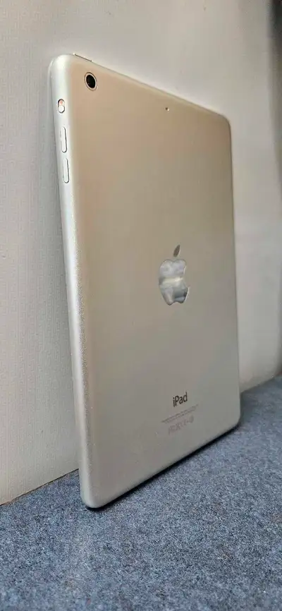 Perfect for streaming videos, games, educational, & using it as a e-reader! No cracks, dents, or scr...