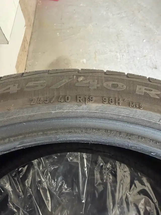 Pirelli Cinturato P7 Run Flat Tires All Season 245/40 R19 98H in Tires & Rims in Oshawa / Durham Region - Image 3