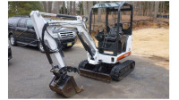 Mini excavator rental Bobcat 323j with hydraulic thumb