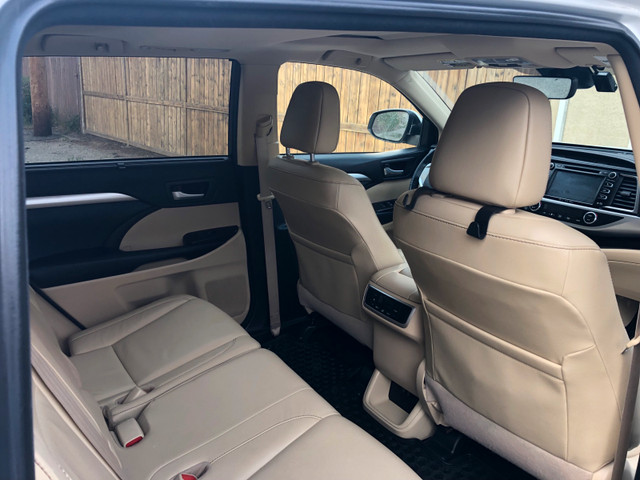 2018 Highlander XLE - Low Mileage  in Cars & Trucks in Calgary - Image 4