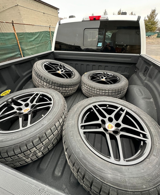 Porsche Macan Rims/Tires Winter Nitto TPMS OEM LIKE NEW in Tires & Rims in Leamington