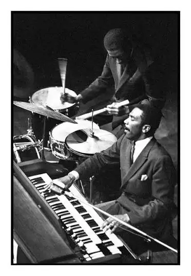 Drummer Wanted for B3 Organ Trio