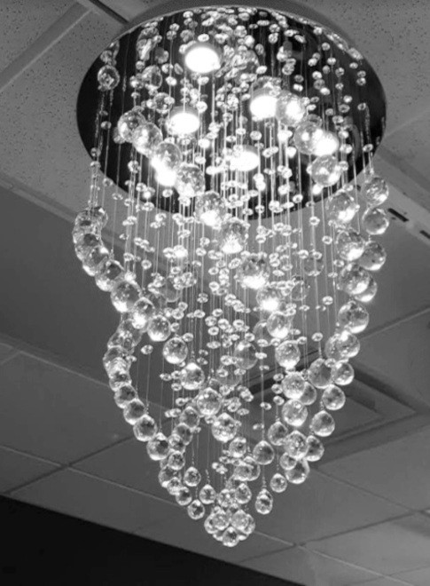 LUXURY CRYSTAL CHANDELIERS LIGHTING SALE 50%OFF dans Éclairage intérieur et plafonniers  à Ville de Montréal - Image 2