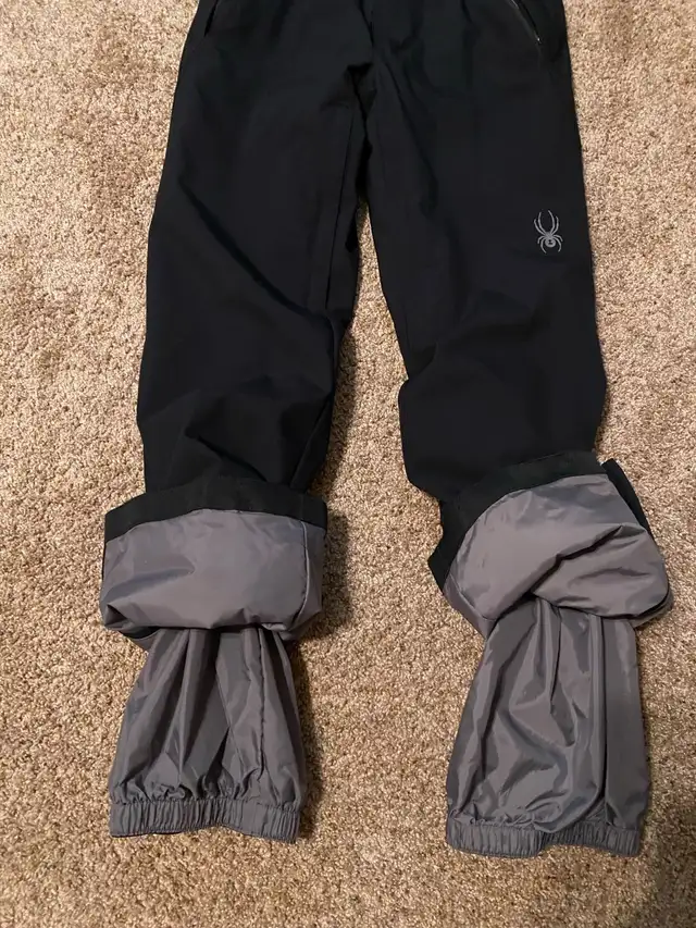 Spyder Dare Snow Pants (Men’s Small) in Ski in Calgary - Image 6