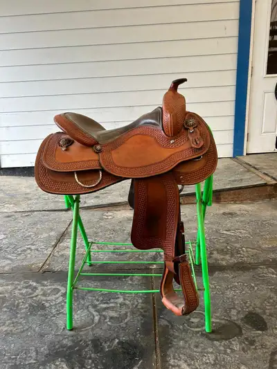 Crates saddle, View more