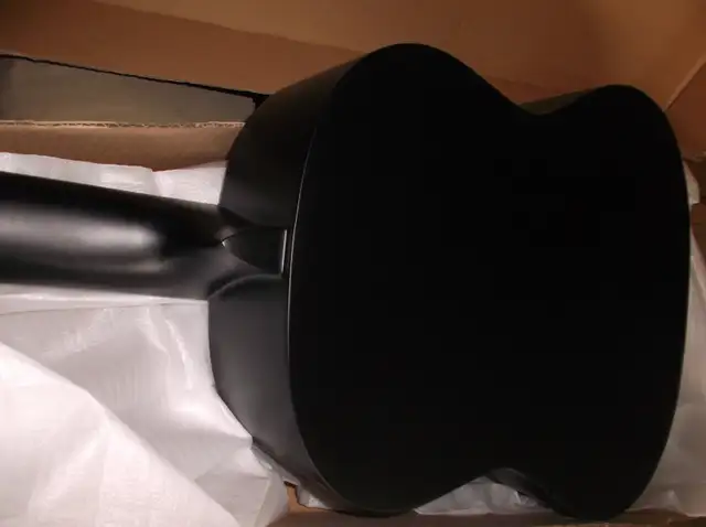 Guitare classique B Creek in Guitars in Sherbrooke - Image 3