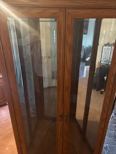  Beautiful Canadian made corner shelf , View more