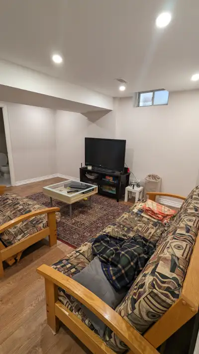 Single person occupancy basement apartment Richmond Hill