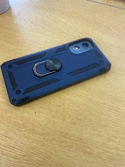 Has a screen protector and case 2024 model Motorola with box