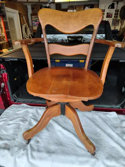 ANTIQUE OAK OFFICE CHAIR - CIRCA 1920, View more