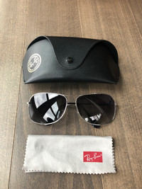 Rayban sunglasses RB3267 - Great condition!