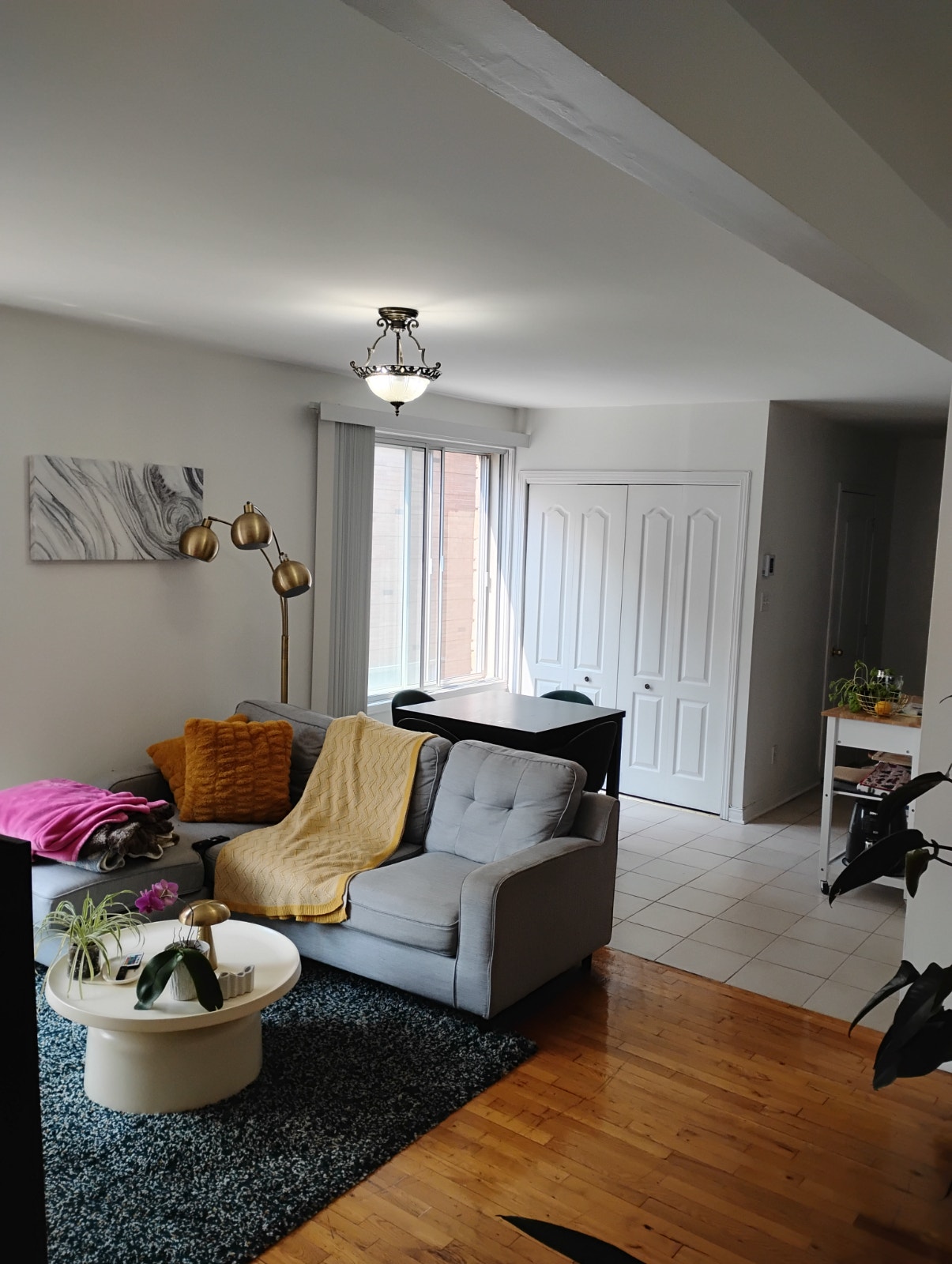 Très beau 4 1/2 à louer à Longueuil – Près du métro — photo 3