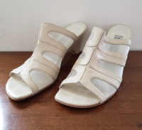 Excellent Vintage Bocci Italian Leather Sandals, Cream,  7.5/38