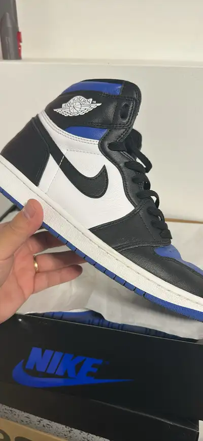 Jordan 1 Royal Toe Size 11.5 Used, View more