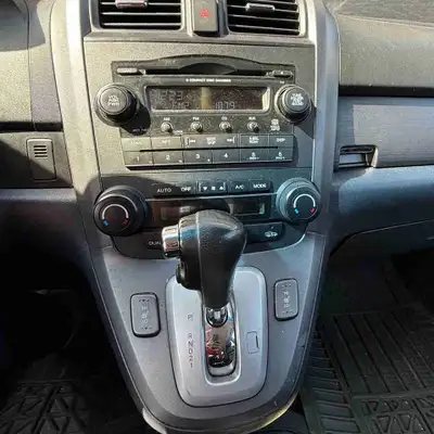 AWD 357,483 km ☀️ Sunroof Heated seats New battery ❄️ Winter tires 2 tires are new, 2 tires are in a...
