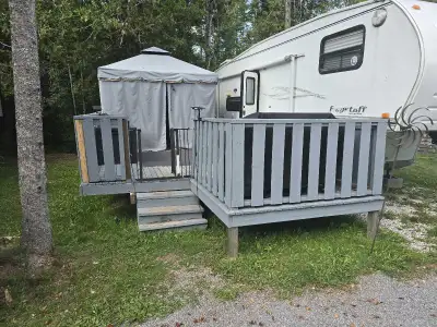 End of season deal! Selling our camper this would make a great starter trailer for a family!! Locate...