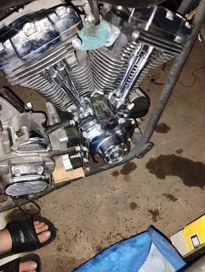 Moteur harley twin cam 1450 neuf 0km acheter Installer sur un frame pour un projet qui na jamais été...
