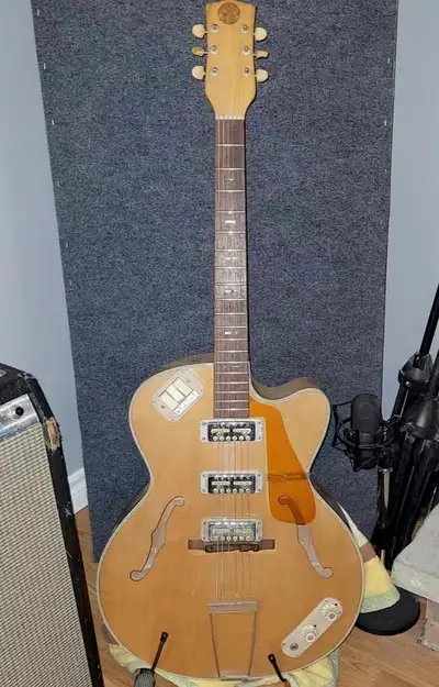 Teisco model  18 late 50s early 60s guitar with gold foiks, View more