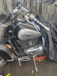 Moto Suzuki Intruder in Touring in West Island - Image 4