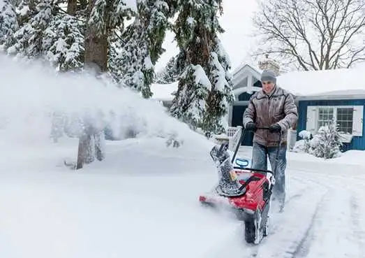 Residential & Small Commercial Snow Removal in Snow Removal & Property Maintenance in Kitchener / Waterloo - Image 3
