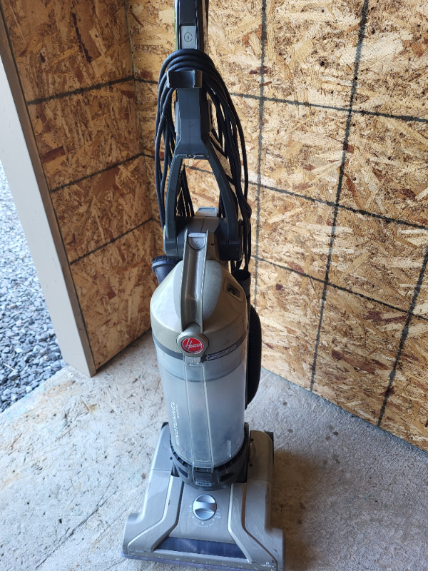 Hoover Vacuum in Vacuums in Brockville