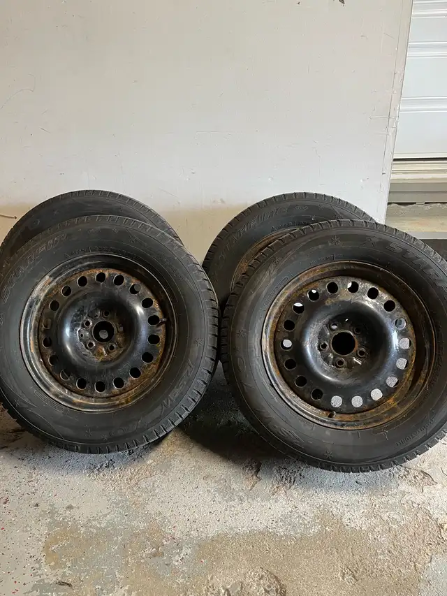 Winter Tires on Steel Rims – 235/65R17 in Tires & Rims in Ottawa - Image 2