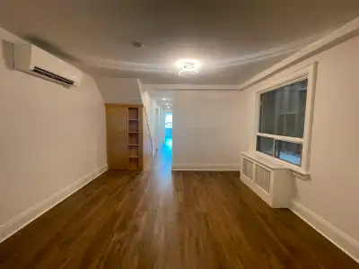 Fully Renovated 3Bdrm Apartment in Little Portugal (Parkdale)