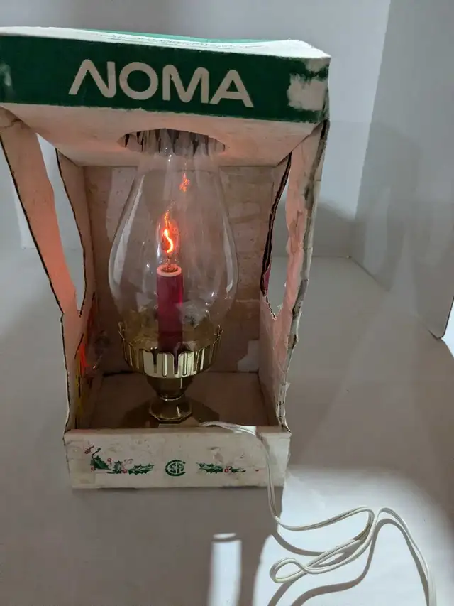 VTG Noma electric illuminated hurricane lantern  flicker flam in Holiday, Event & Seasonal in Charlottetown - Image 2