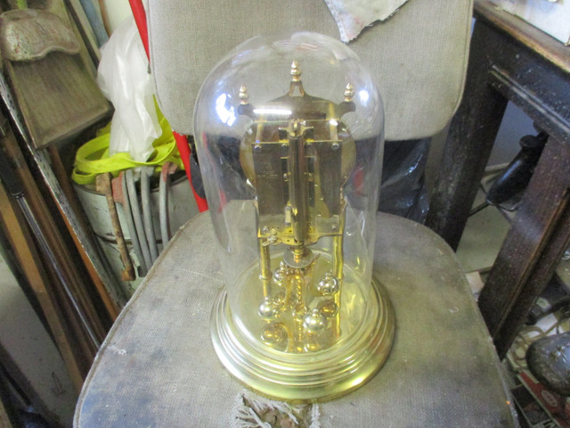 1970s GLASS DOME LARGE KUNDO PERPETUAL CLOCK $30. VINTAGE in Home Décor & Accents in Winnipeg - Image 3