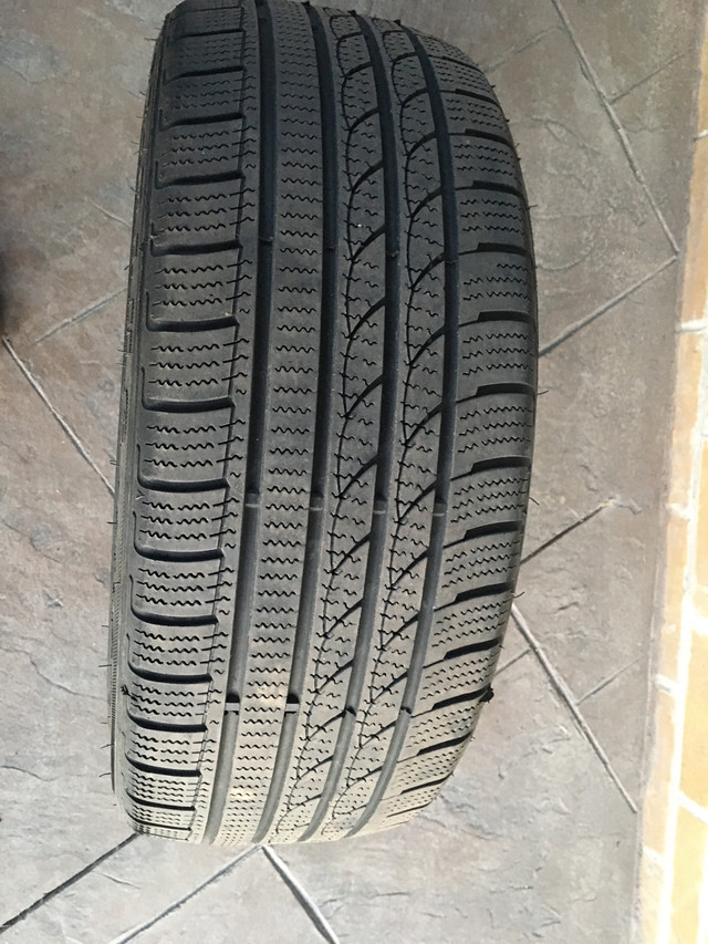 I’m selling a mint set of 2 winter tires 195/45/R16 in Hobbies & Crafts in Mississauga / Peel Region - Image 2
