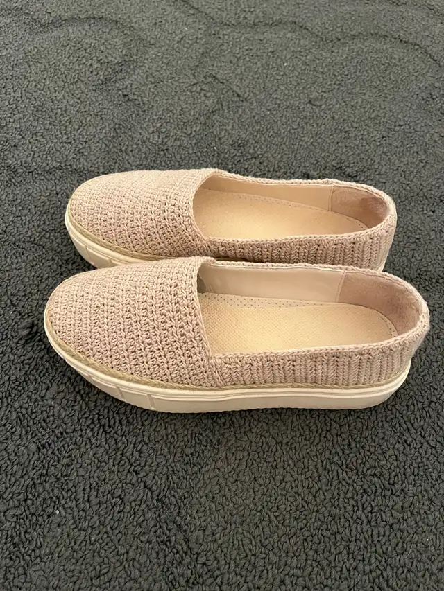 Vince Camuto Loafer in Women's - Shoes in Laval / North Shore - Image 3