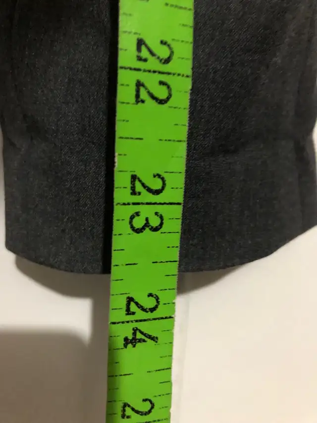 Women’s Gray Blazer Skirt Suit. Size 4.  in Women's - Dresses & Skirts in Edmonton - Image 6