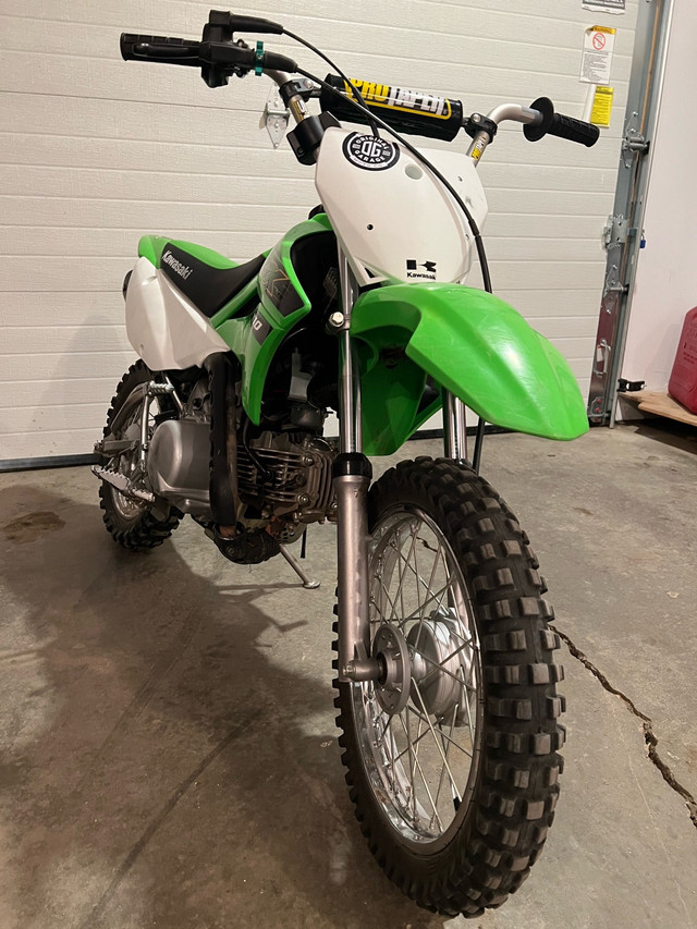 2020 KAWASAKI KLX 110 (4 speed no clutch)  in Dirt Bikes & Motocross in Saskatoon - Image 2