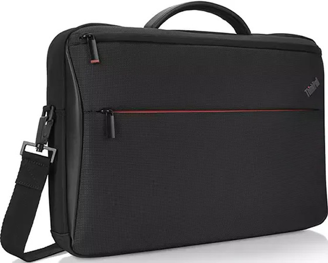 Used Laptop Bags Cases Sleeves Backpacks in Laptop Accessories in Guelph - Image 2